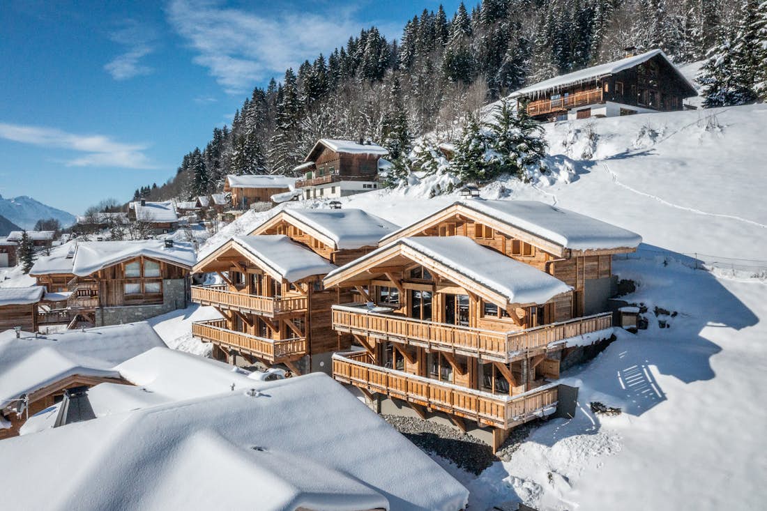 Les Gets accommodation - Chalet Floquet de Neu  - Exterior of the building mountain views chalet Floquet de Neu Les Gets