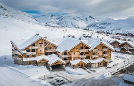 Alpe d’Huez accommodation - Apartment Wapa - Vue exterieure du batiment de la location Wapa à l'Alpe d'Huez [Need_Transalte]