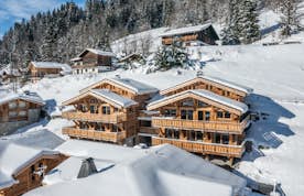 Les Gets accommodation - Chalet Floquet de Neu  - Exterior building mountain views chalet Floquet de Neu Les Gets
