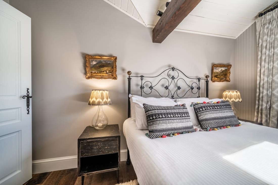 Morzine accommodation - Chalet La Rose de Clairiere  - Luxury double bedroom at family Chalet  La Rose en Clairiere  Morzine