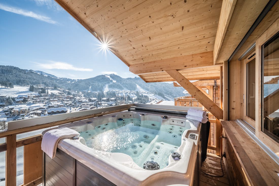 Grande terrasse chalet de luxe vues sur la montagne Floquet de Neu Les Gets