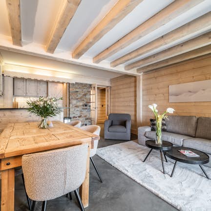 Apartment for 6 people in Courchevel | Emerald Stay