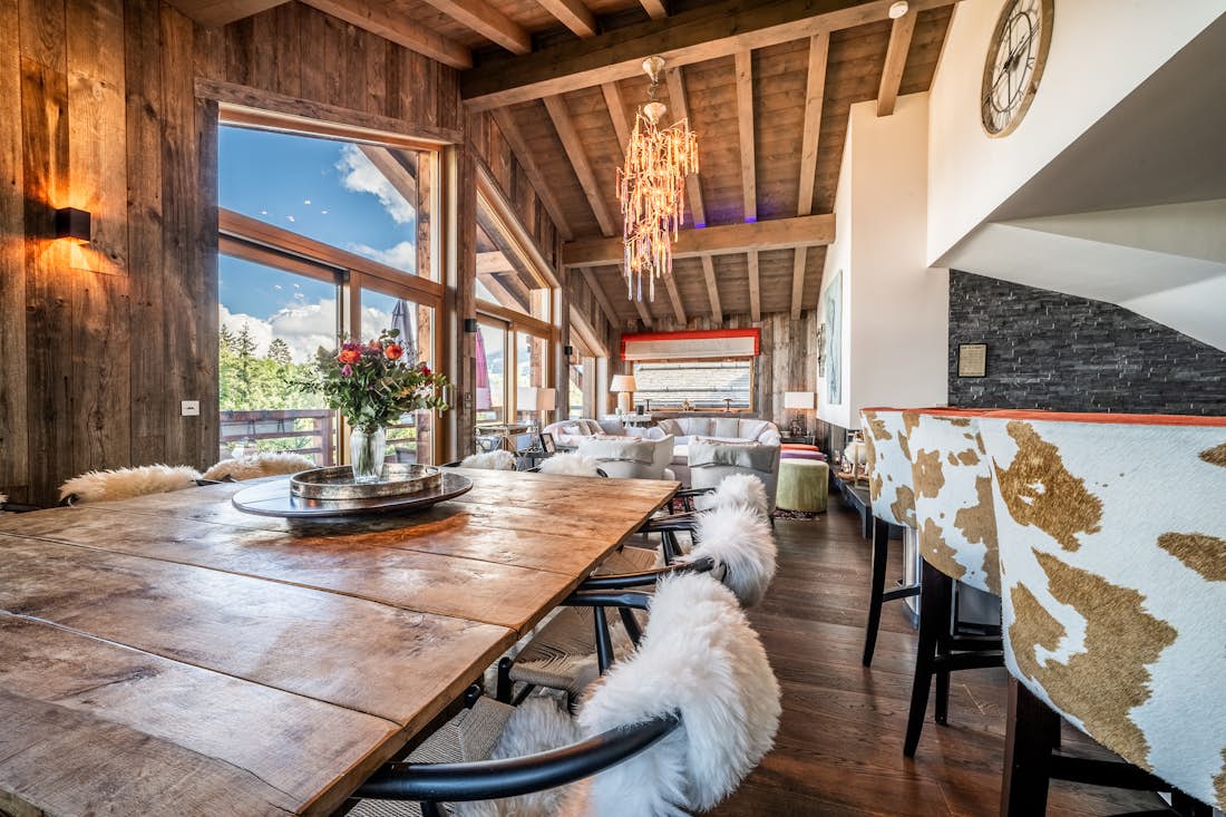 Combloux location - Chalet Purdey - Une cuisine contemporaine dans le appartement Cortirion vues sur la montagne à Megève