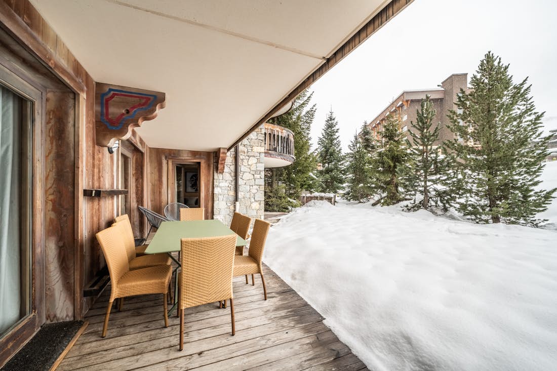 Courchevel accommodation - Apartment Mirador 1850 A - Large terrace with mountain nice views in ski in ski out apartment Mirador 1850 A Courchevel 1850
