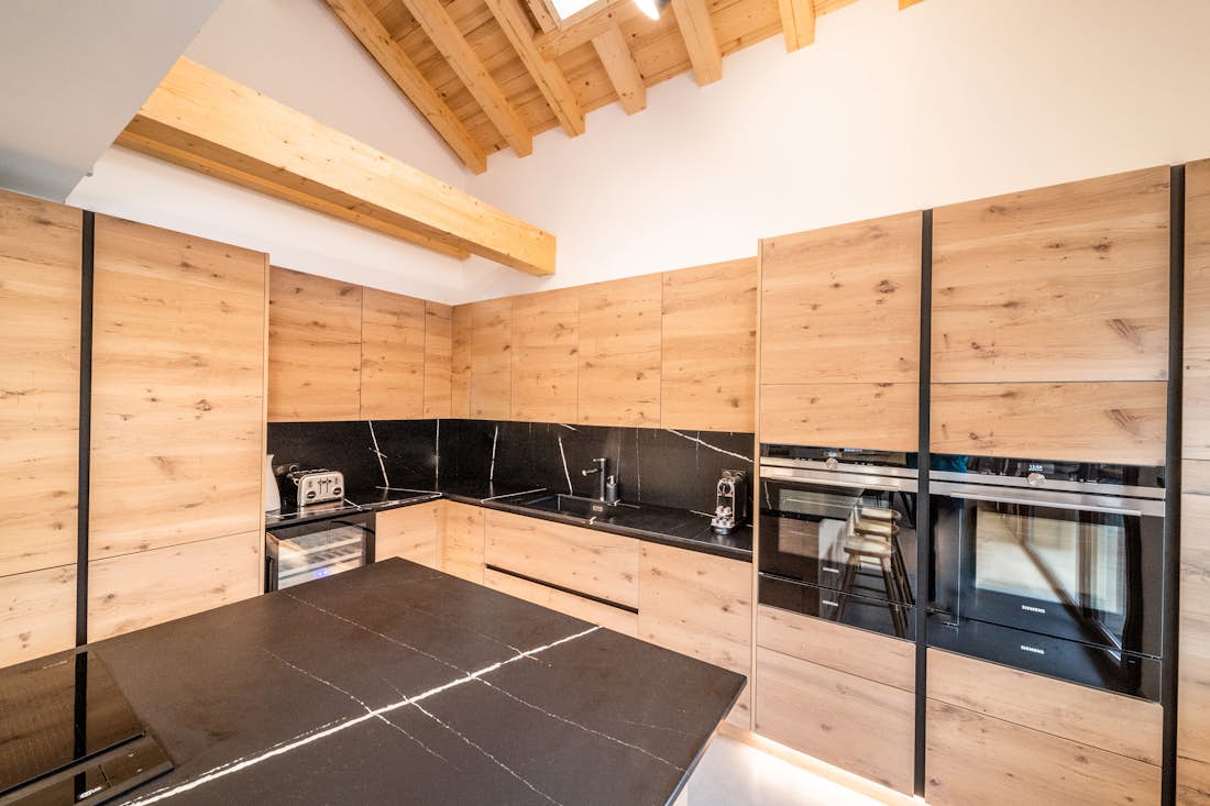 Saint-Gervais accommodation - Chalet Arande - Contemporary designed kitchen in ski chalet Arande Saint Gervais