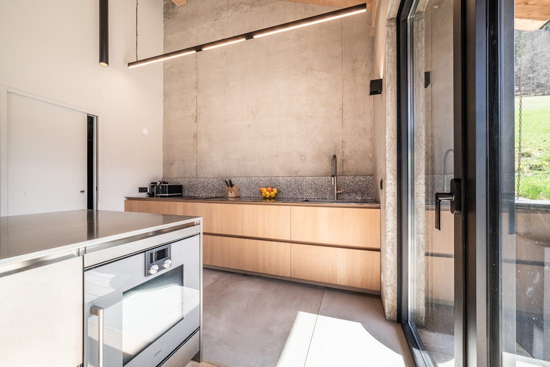Verbier alojamiento - Chalet Nelcote - Modern fully equipped kitchen in eco-friendly chalet Nelcôte Morzine