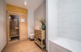 Chamonix accommodation - Apartment Kabano - Modern bathroom amenities ski apartment Kabano Chamonix
