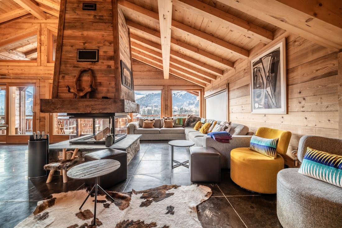 Morzine accommodation - Chalet Heavenly - Living room with mountain views family in Chalet Hellebore Montriond