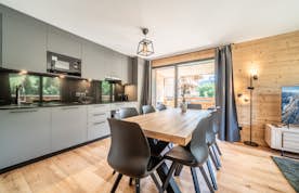 Les Gets accommodation - Apartment Elouera - kitchen Elouera Les Gets