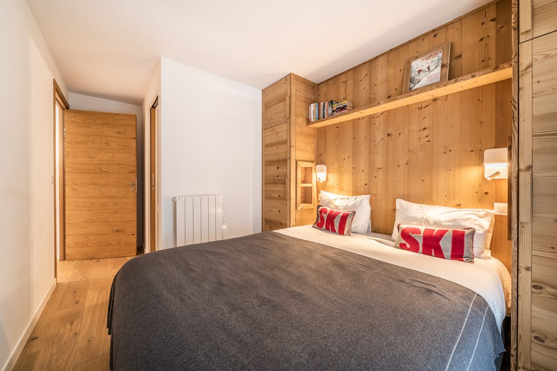 Luxury double ensuite bedroom ski apartment Le Gui Chamonix