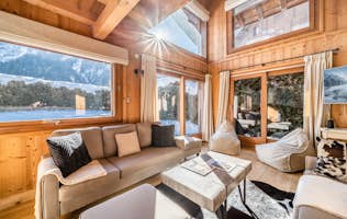 Chamonix accommodation - Chalet Olea  - Cosy alpine living room family chalet Olea Chamonix