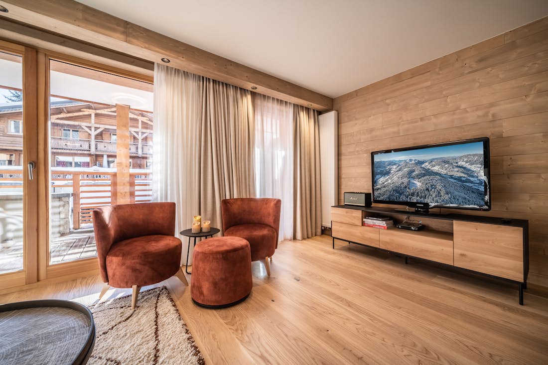 Cosy alpine living room ski apartment Kanoko Les Gets
