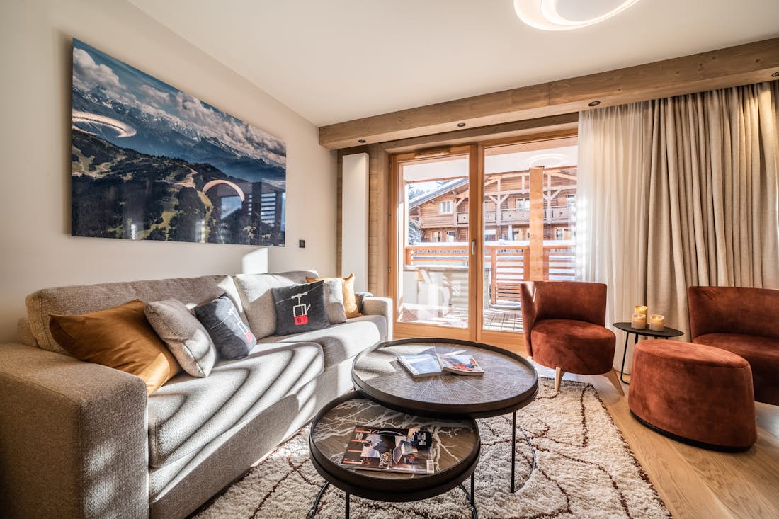 Les Gets accommodation - Apartment Kanoko - Cosy alpine living room in ski apartment Kanoko Les Gets