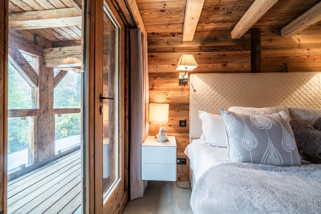 Les Carroz d’Arâches location - Chalet La Ferme du Gron - Cozy luxury Ensuite Double bedroom in Chalet La Ferme du Gron