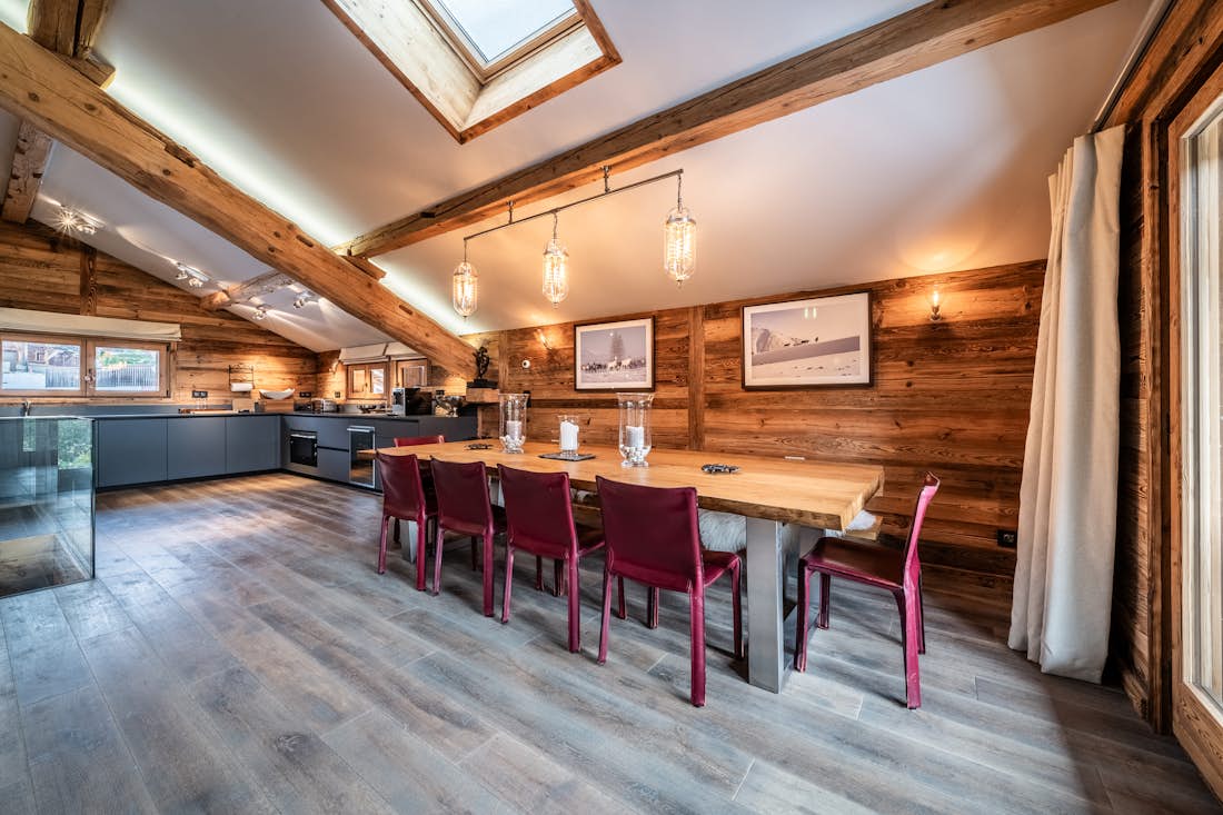 Les Gets alojamiento - La Ferme du Gron - Modern open Kitchen and dining room in La Ferme du Gron Les Carroz