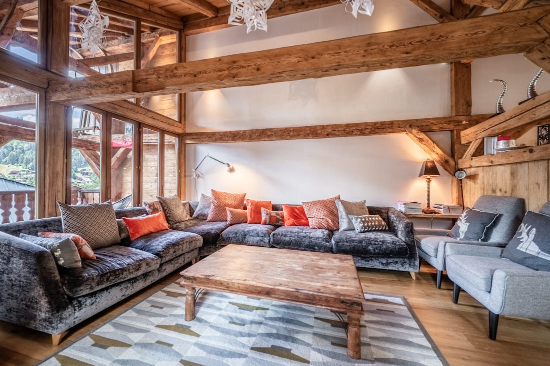 Morzine accommodation - La Ferme de Margot - Alpine living room in luxury alps chalet La Ferme de Margot Morzine