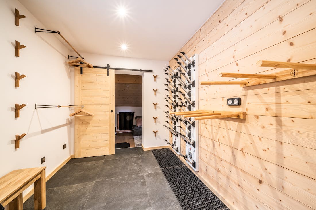 Saint-Gervais accommodation - Chalet Arande - Private ski room in chalet Arande in Saint Gervais