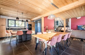 Morzine accommodation - Chalet Azobe - Spacious open plan dining room family Chalet Azobe Morzine