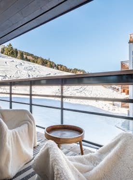 Grande terrasse vue montagnes appartement ski de luxe Adda Courchevel Village