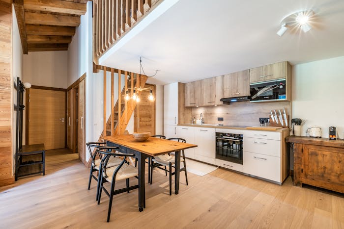 Fully-equipped modern luxury kitchen Celosia apartment Chamonix