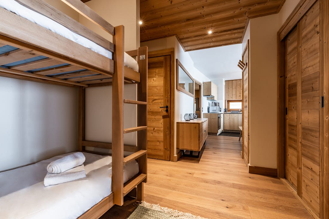 Luxury family bunk bed room ski in ski out apartment Sorbus Alpe d'Huez