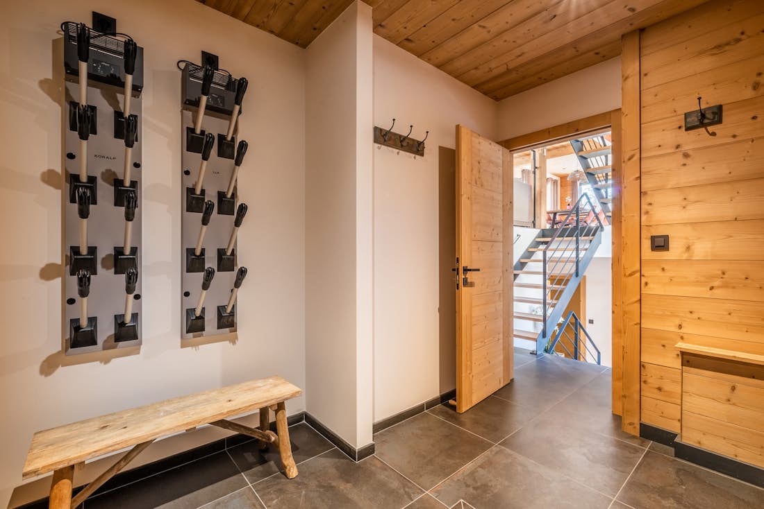 Morzine accommodation - Chalet Azobe - Useful ski storage room in family Chalet Azobe Morzine