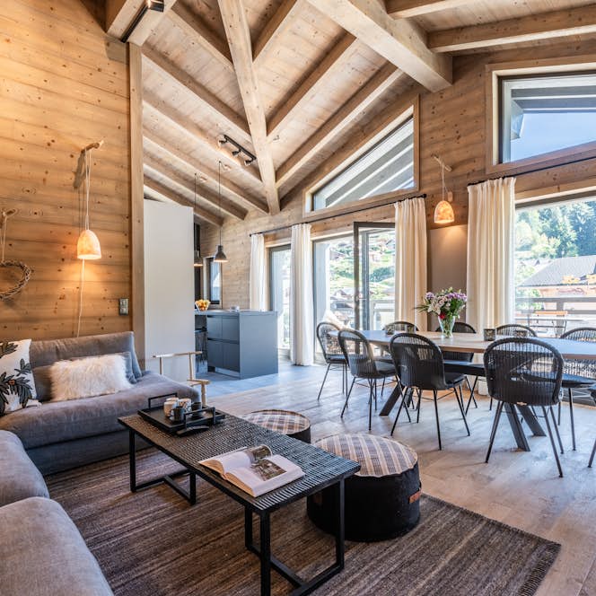 Les Gets accommodation - Apartment Merbau - Spacious alpine living room family apartment Merbau Les Gets