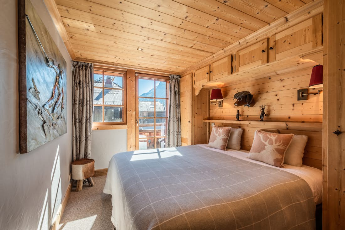 Cozy lumineuse chambre double vue paysage appartement de luxe ski Garapa Morzine