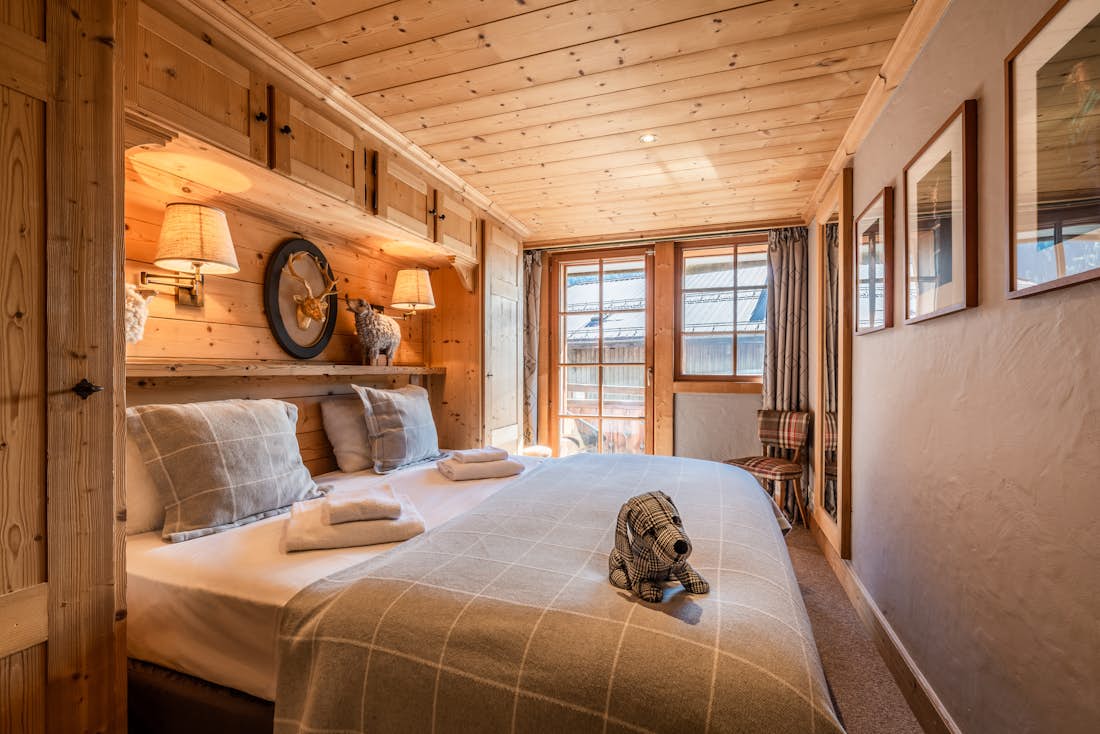 Luxueuse chambre double moderne salle de bain appartement de luxe ski Garapa Morzine