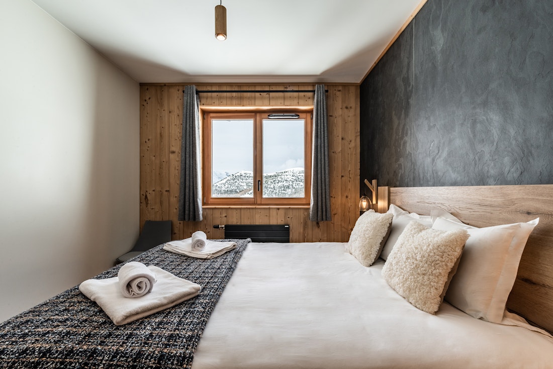 Chambre double confortable salle de bain appartement Fagus Alpe d'Huez