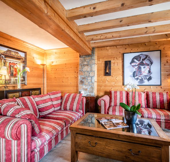 Spacious alpine living room ski in ski out apartment Mirador 1850 A Courchevel 1850
