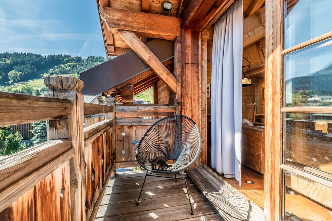 Sympathique balcon vue montagne appartement de luxe familial Garapa Morzine