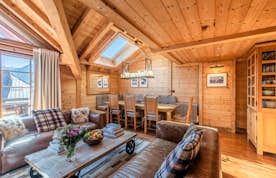 Cozy authentique pièce à vivre appartement de luxe au ski Garapa à Morzine