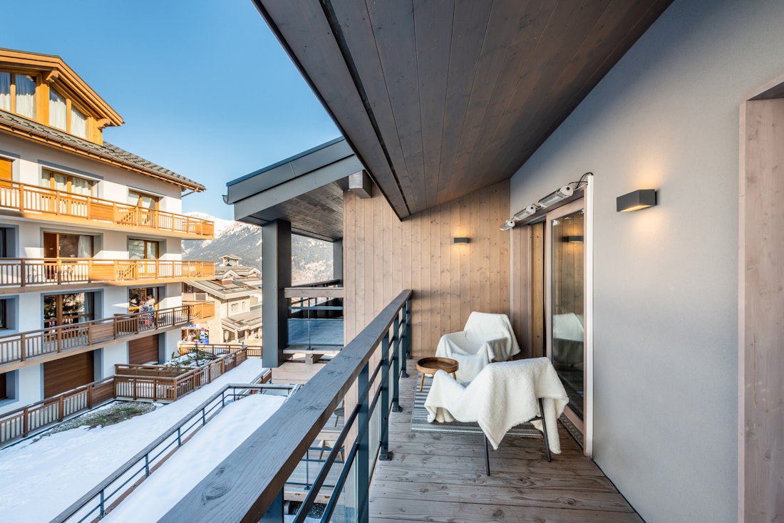 Spacious terrace neighbourhood views ski in ski out apartment Adda Courchevel Village