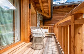 Large luxury private balcony mountain views Celosia apartment Chamonix