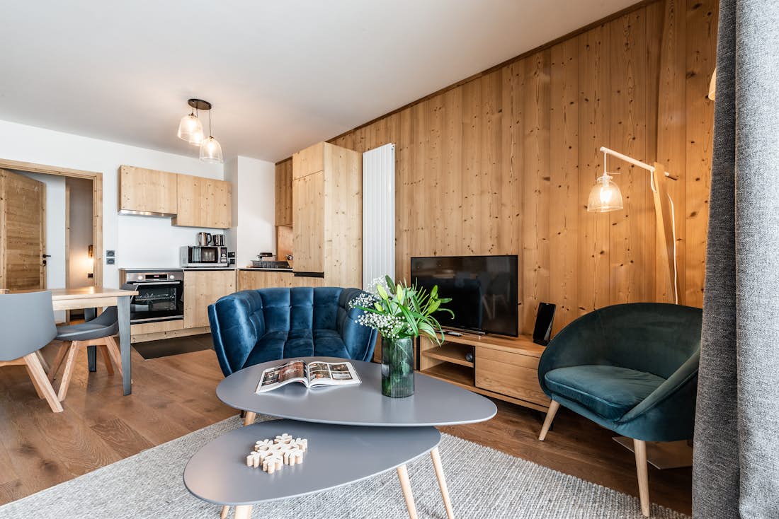 Family living room kitchen area luxury ski in ski out apartment Sorbus Alpe d'Huez