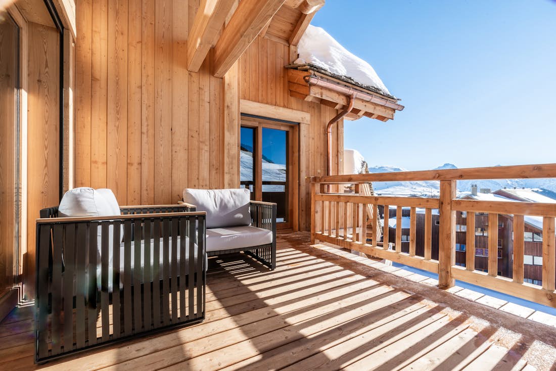 Agréable terrasse vues panoramiques appartement de luxe aux pieds des pistes Tamboti Alpe d'Huez