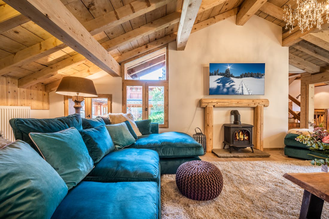 Spacious alpine living room landscape views luxury ski in ski out Chalet Chu Lo Dou Courchevel Le Praz