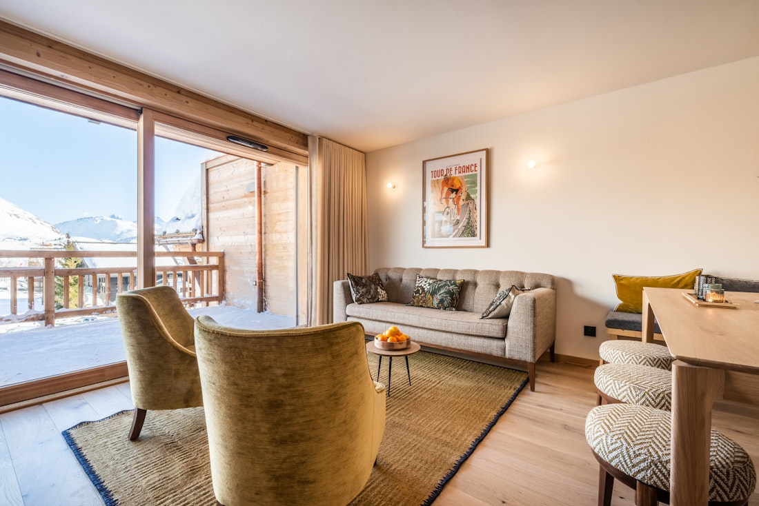 Vaste salon lumineux appartement de luxe familial Sipo Alpe d'Huez