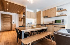 Alpe d’Huez accommodation - Apartment Thuja - Comtemporary kitchen luxury ski in ski out apartment Thuja Alpe d'Huez