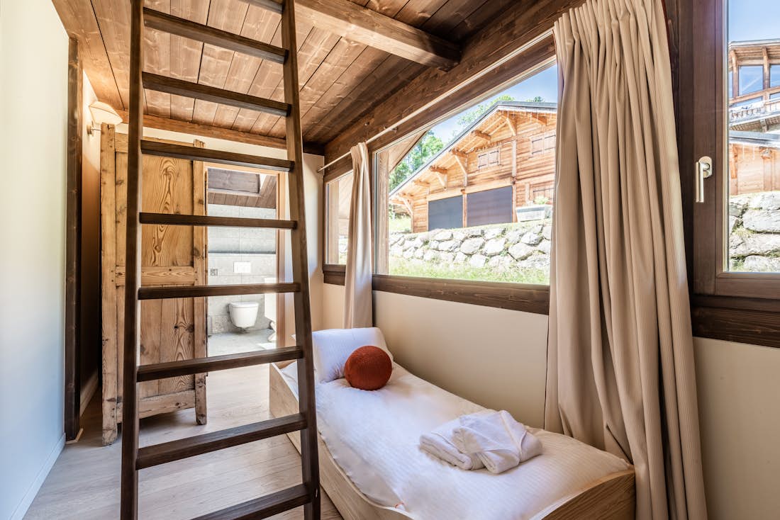 Morzine accommodation - Chalet Cipolin - Cosy bedroom for kids in family chalet Cipolin La Cote d'Arbroz