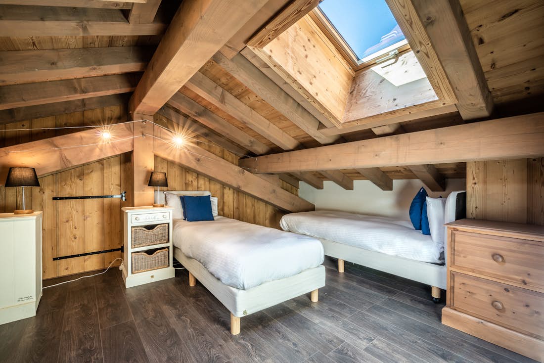 Chamonix accommodation - Chalet Olea  - Cosy bedroom for kids in family chalet Olea Chamonix