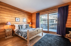 Spacious double ensuite bedroom landscape views ski in ski out apartment Mirador 1850 B Courchevel 1850