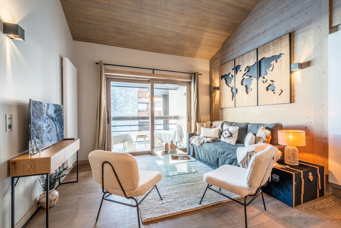 Large alpine living room ski in ski out apartment Adda Courchevel Village