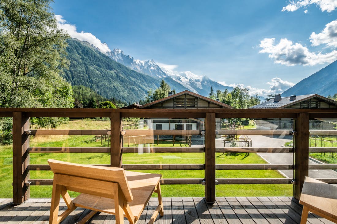 Terrasse spacieuse chalet de luxe Jatoba à Chamonix