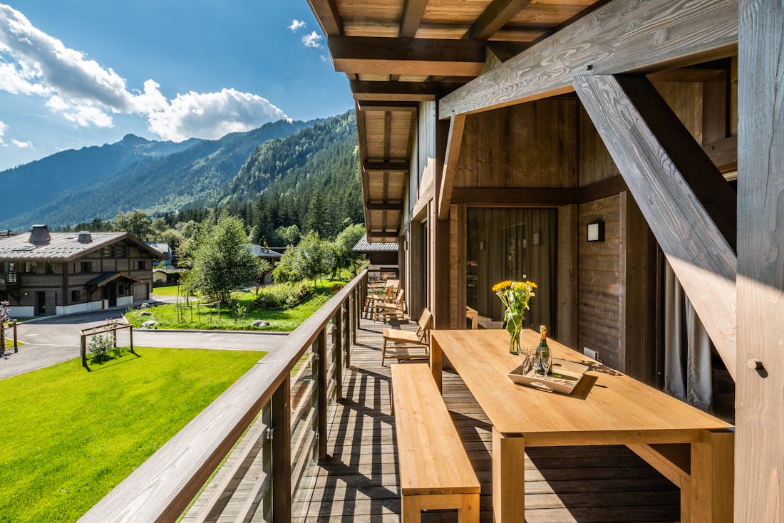 Chamonix location - Chalet Jatoba - Une grande terrasse dans chalet de luxe Jatoba à Chamonix