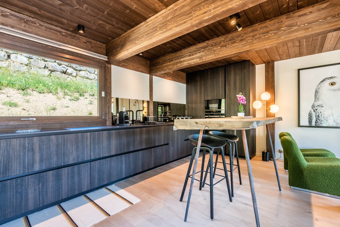 Morzine accommodation - Chalet Cipolin - Contemporary designed kitchen in ski chalet Cipolin La Cote d'Arbroz