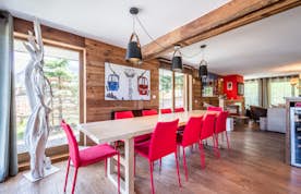 Comtemporary dining room kitchen luxury ski in ski out apartment Moabi Courchevel Le Praz
