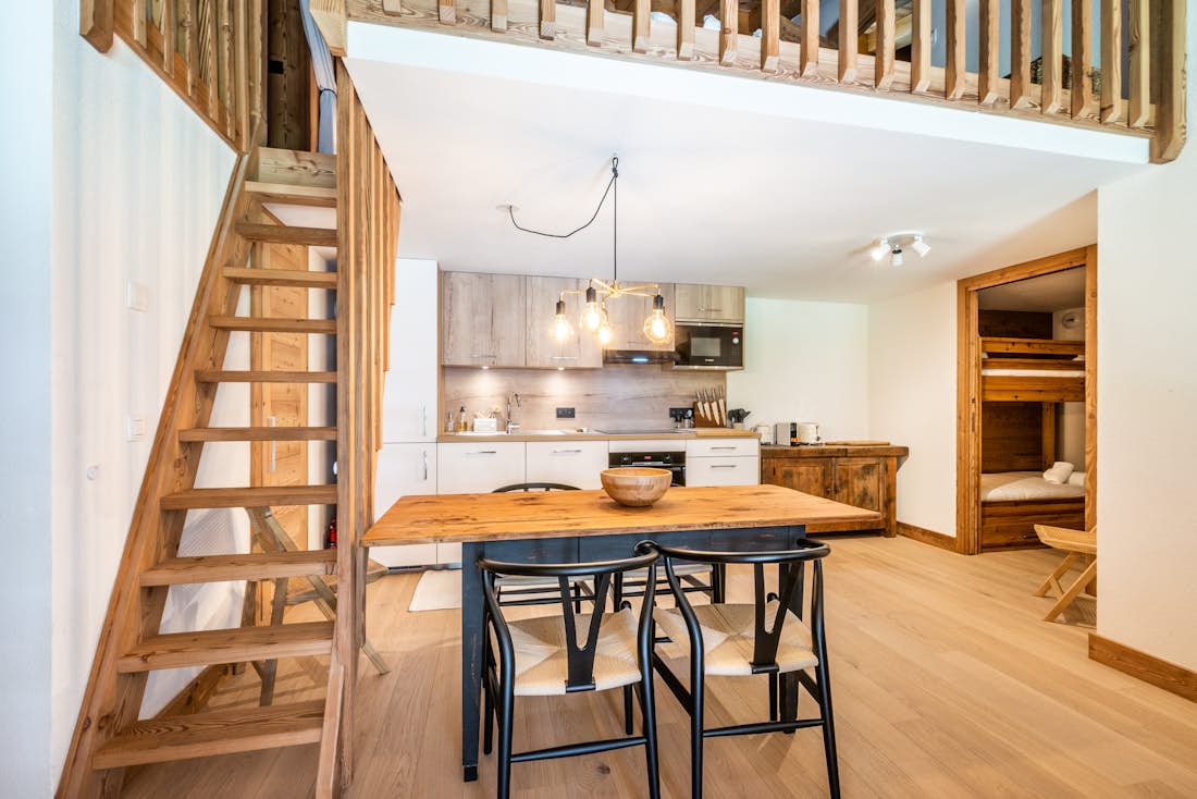 Fully-equipped modern kitchen Celosia accommodation Chamoni