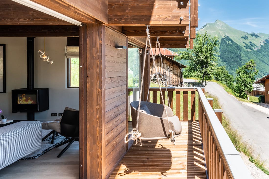 Morzine accommodation - Chalet Cipolin - Large terrace with mountain views in family chalet Cipolin La Cote d'Arbroz